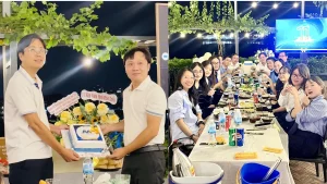 Chúc Mừng Kỷ Niệm 11 Năm Thành Lập Monday VietNam